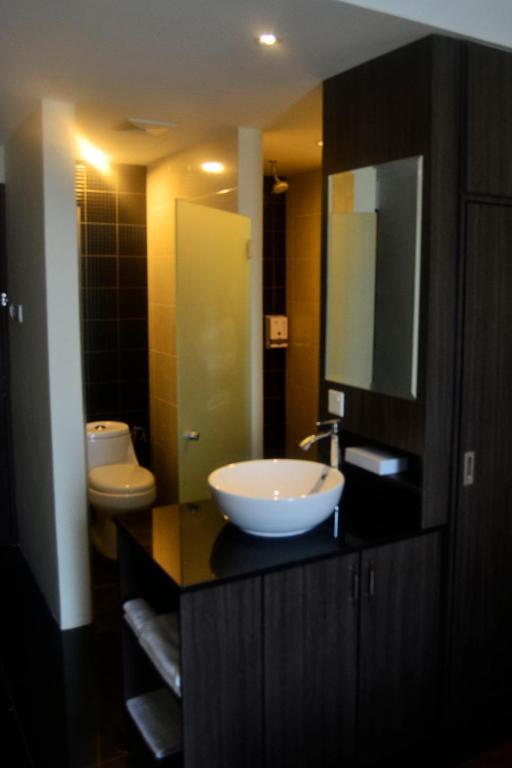 Zotel Business & Leisure Hotel Kuching Rum bild
