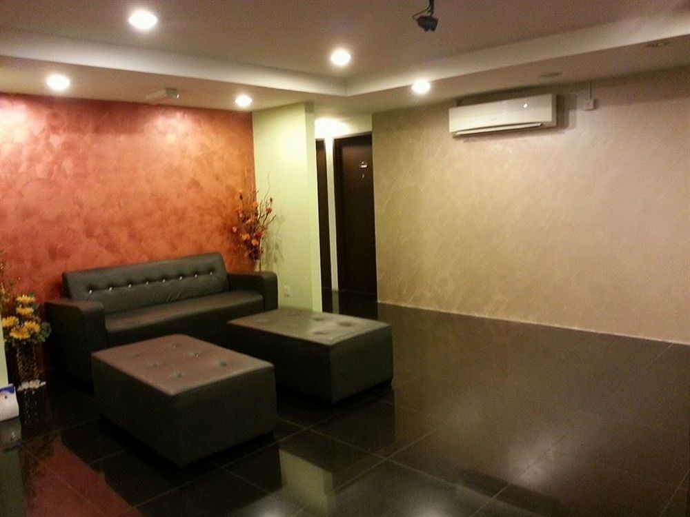 Zotel Business & Leisure Hotel Kuching Exteriör bild